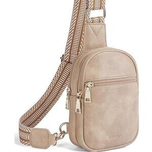 NWOT: Telena Crossbody Purse